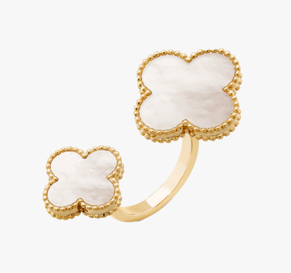 Clover ring