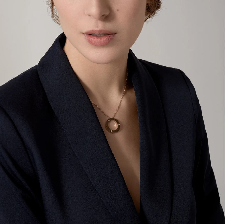 LOVE necklace - 3 stones